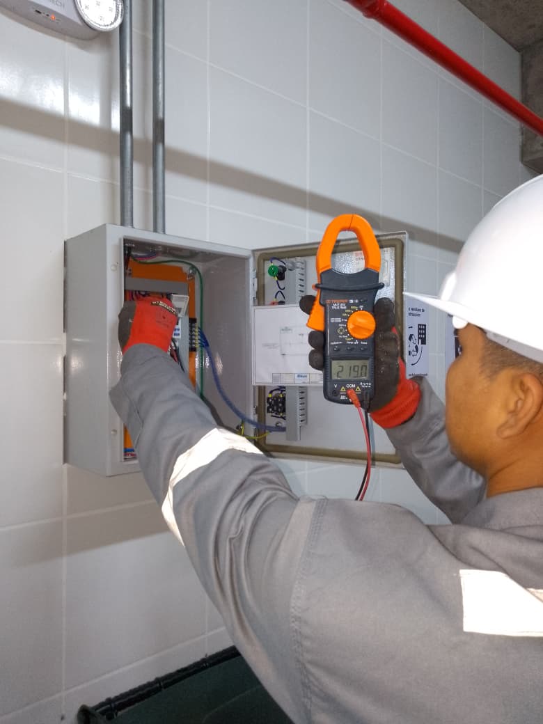 Sistema de bombeo de agua para edificaciones